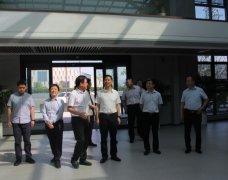 <b>山西省民營經(jīng)濟(jì)發(fā)展局樊偉強(qiáng)局長、運(yùn)城經(jīng)濟(jì)技術(shù)開發(fā)區(qū)副主任魯若鵬一行蒞臨</b>